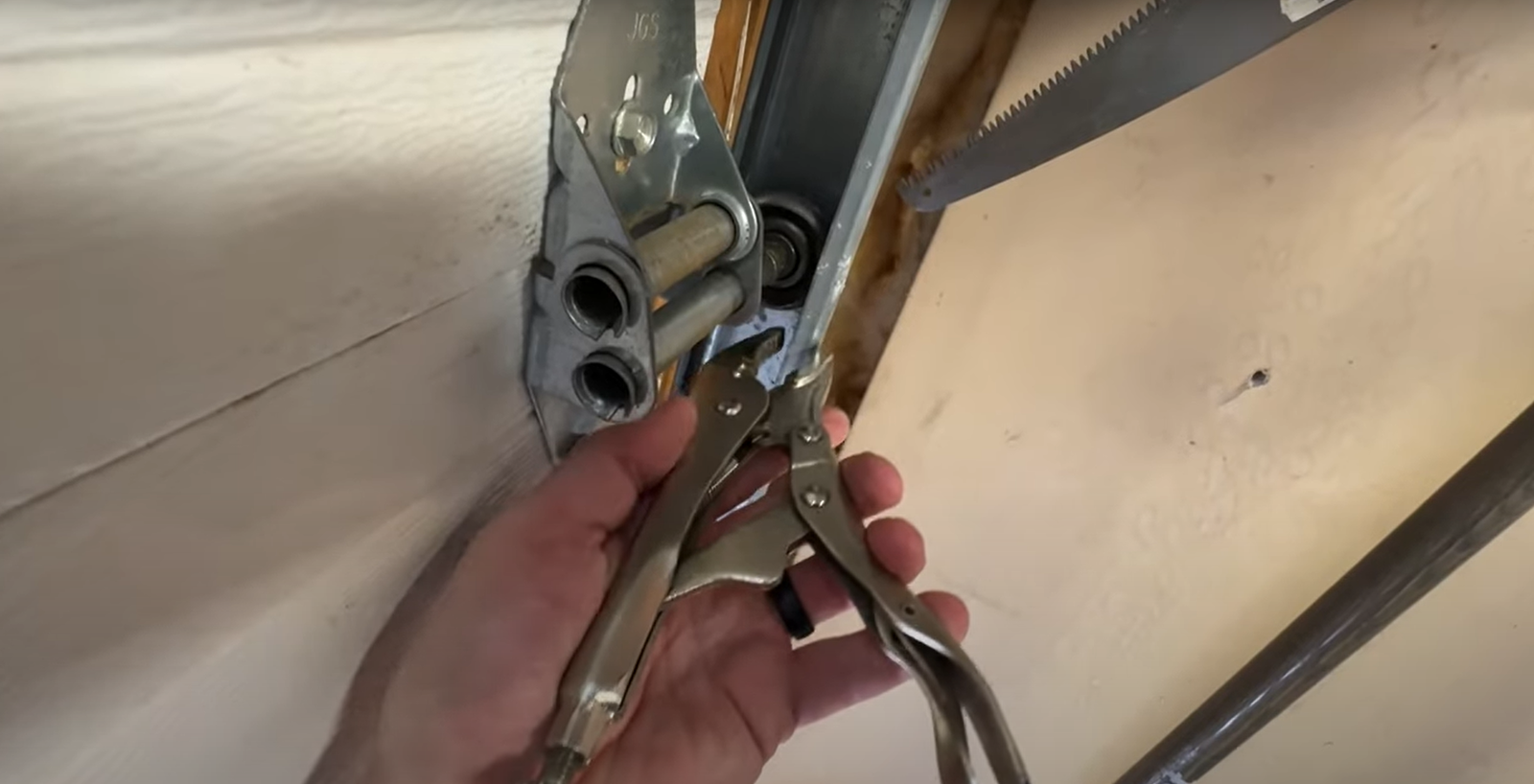 Roller & Hardware Maintenance